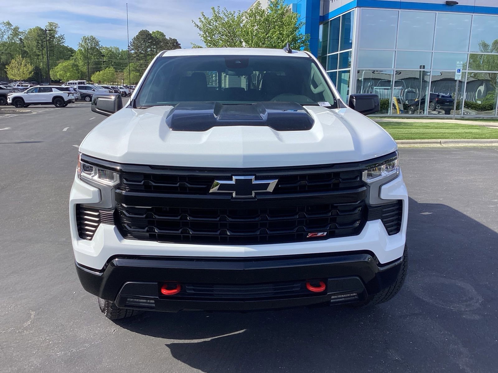 Used 2025 Chevrolet Silverado 1500 LT Trail Boss w/ Convenience Package II image 5