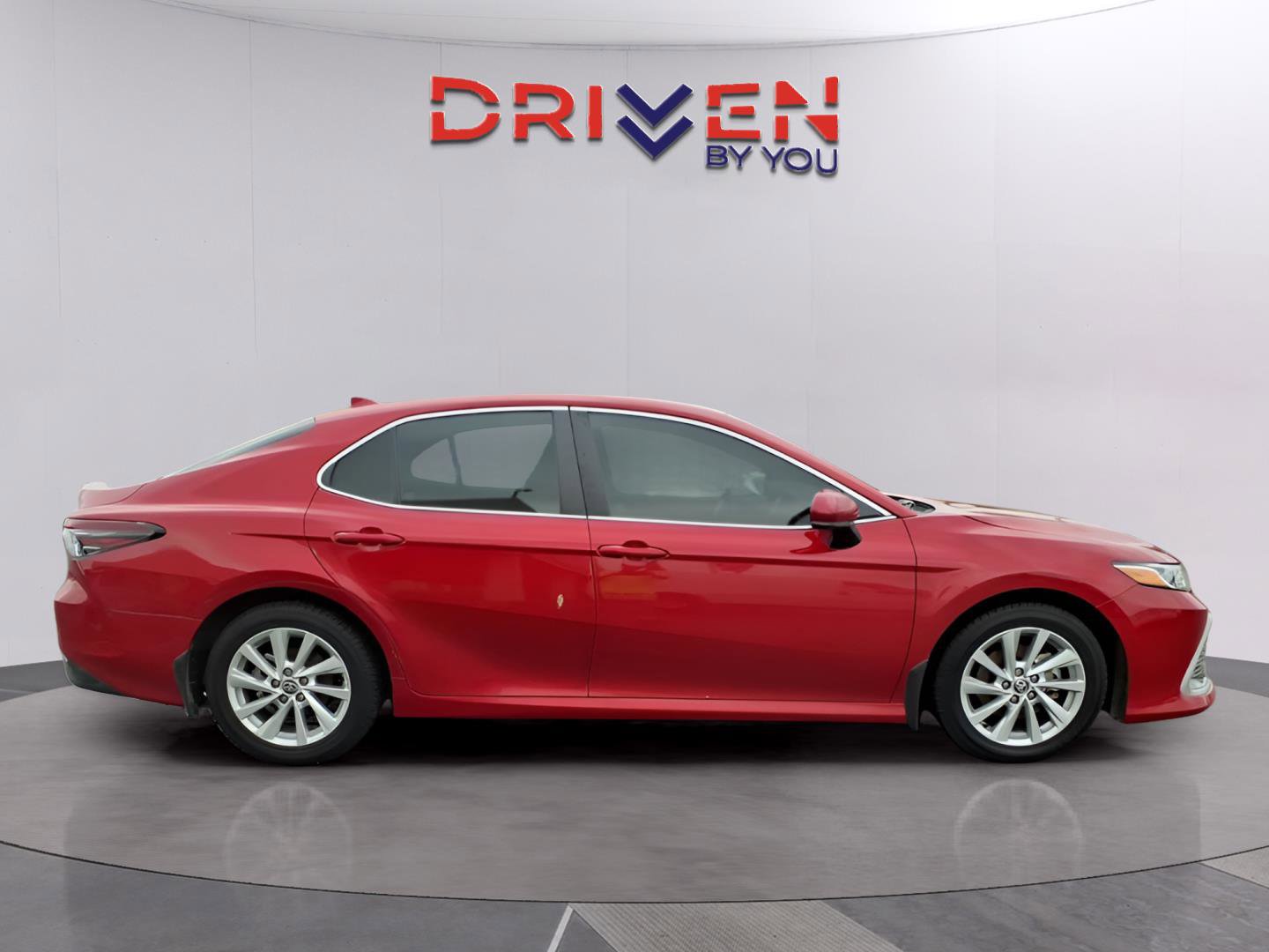 Used 2023 Toyota Camry LE image 8