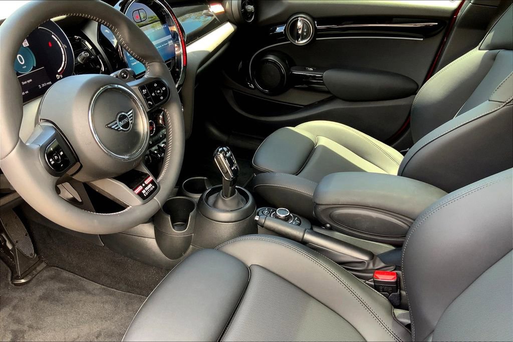 Certified 2023 MINI Cooper S image 19