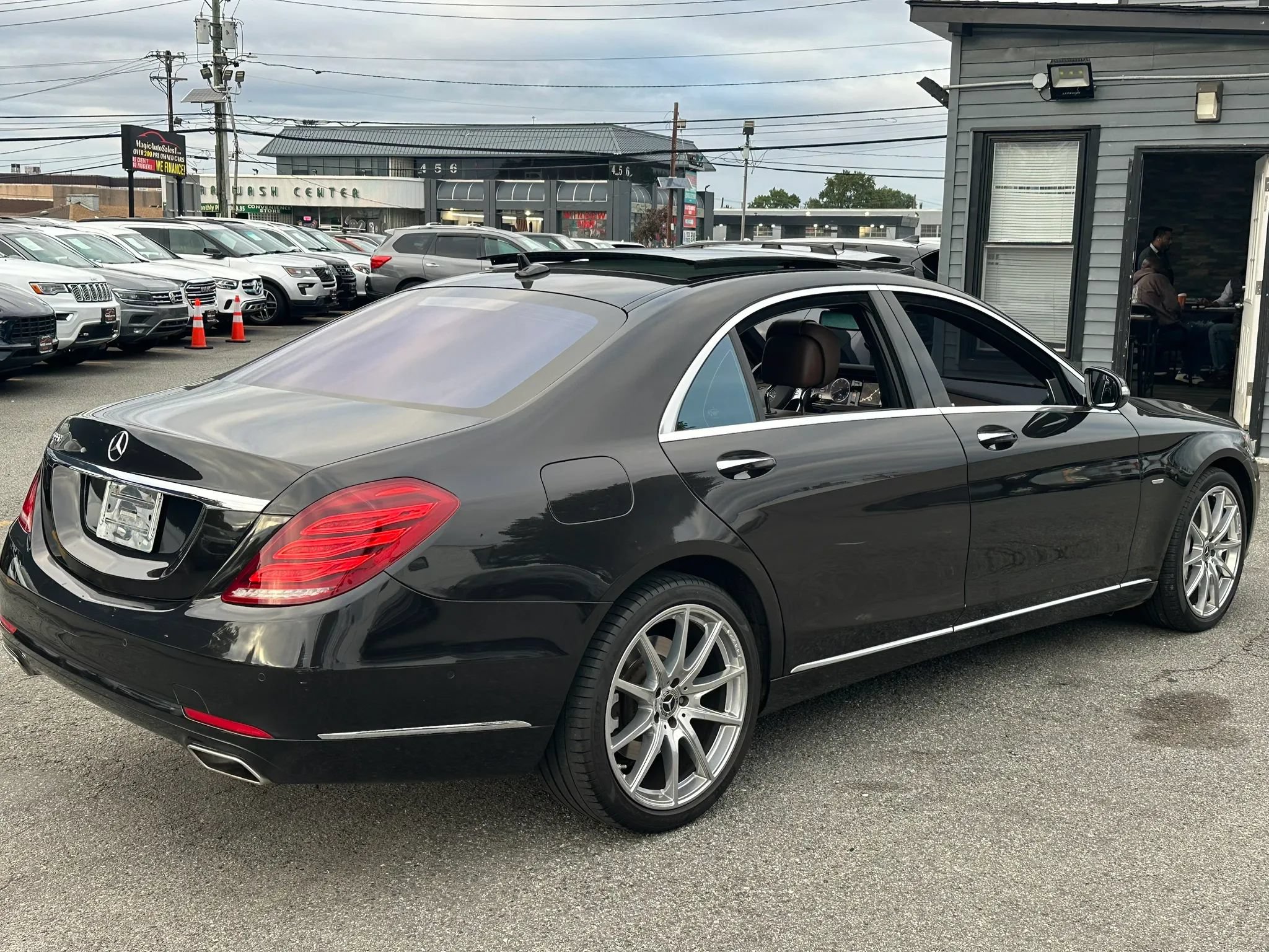 Used 2014 Mercedes-Benz S 550 Sedan image 8