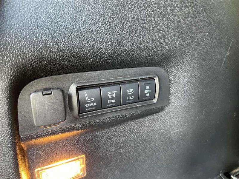 Used 2017 Ford Explorer Platinum AWD/4WD image 93