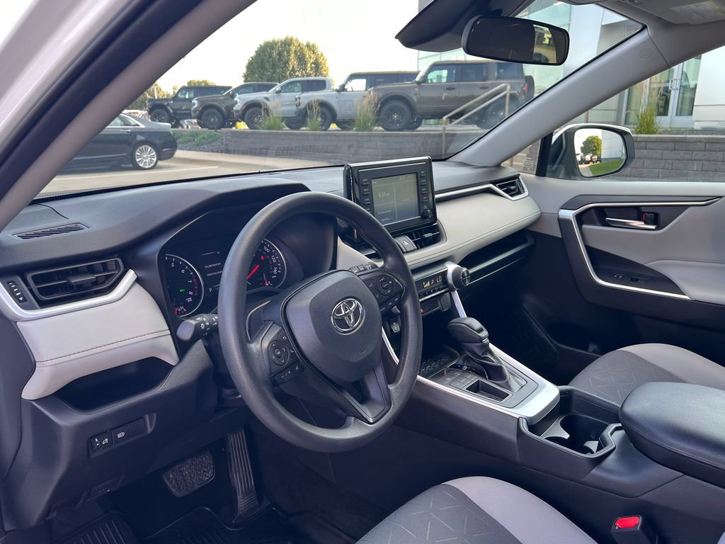 Used 2019 Toyota RAV4 XLE w/ Protection Package FWD image 9