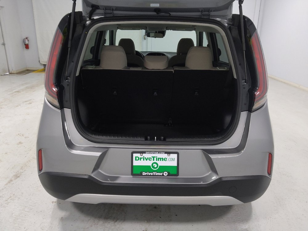 Used 2025 Kia Soul LX image 29