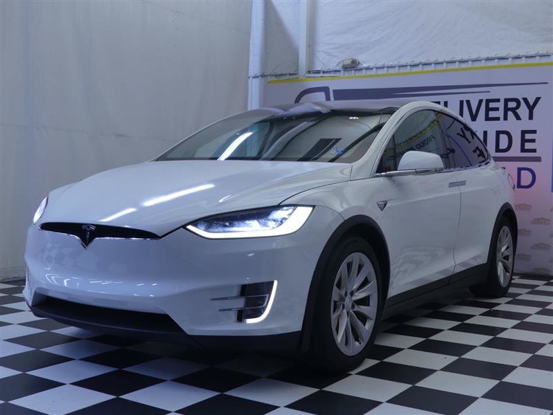 Used 2017 Tesla Model X 100D AWD/4WD image 3