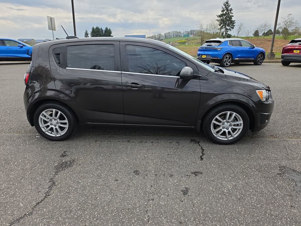 Used 2015 Chevrolet Sonic LT w/ Fun and Sun Package image 7