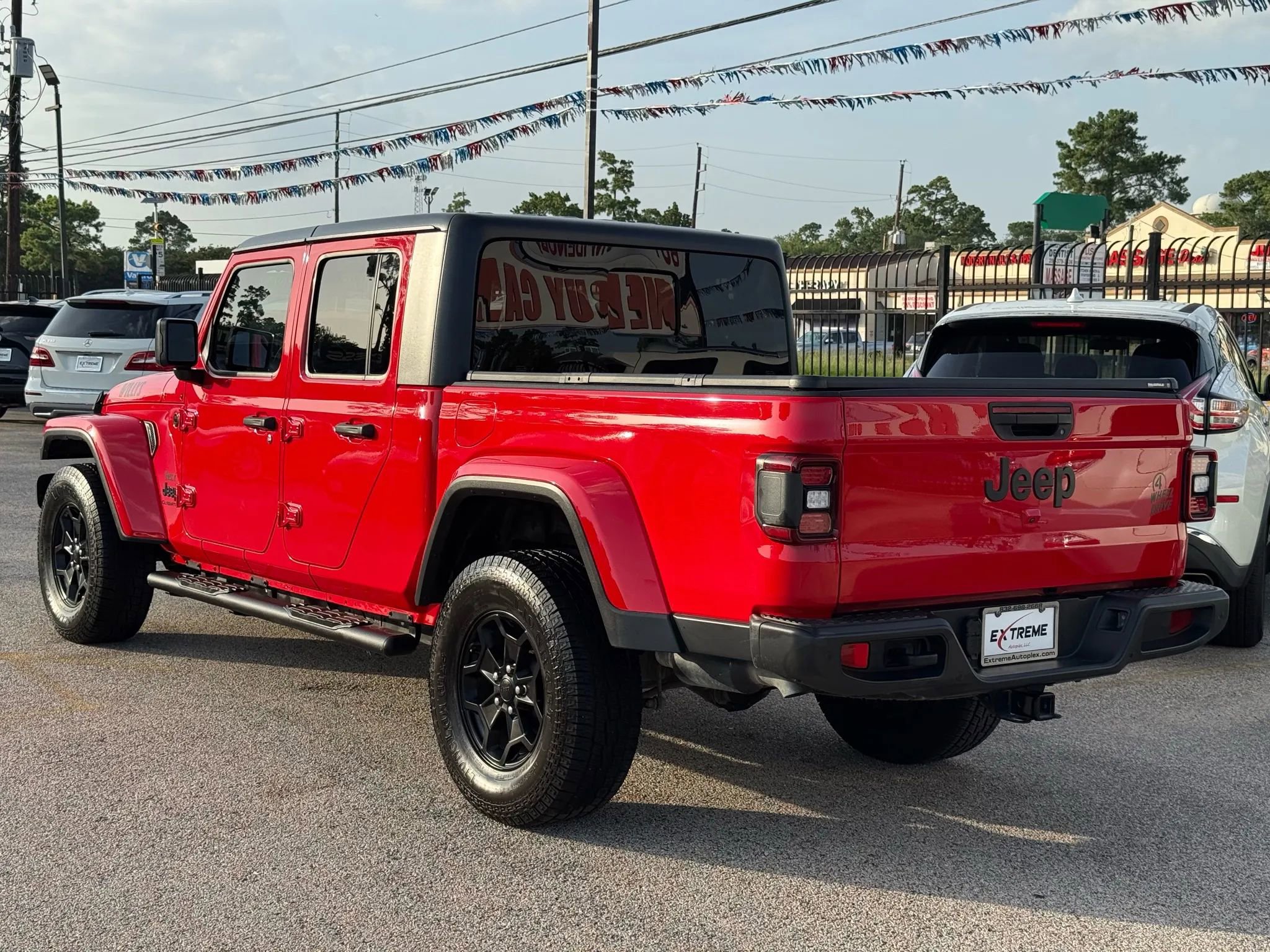 Used 2021 Jeep Gladiator Sport image 8