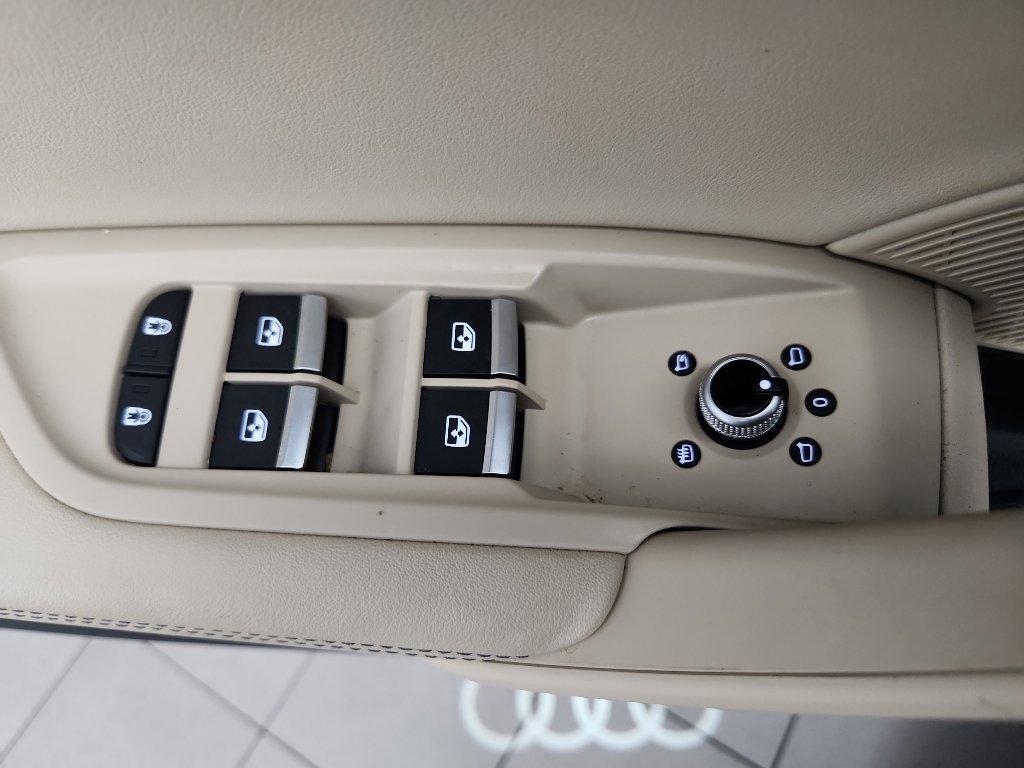 Used 2023 Audi Q5 2.0T Premium Plus w/ Premium Plus Package image 11