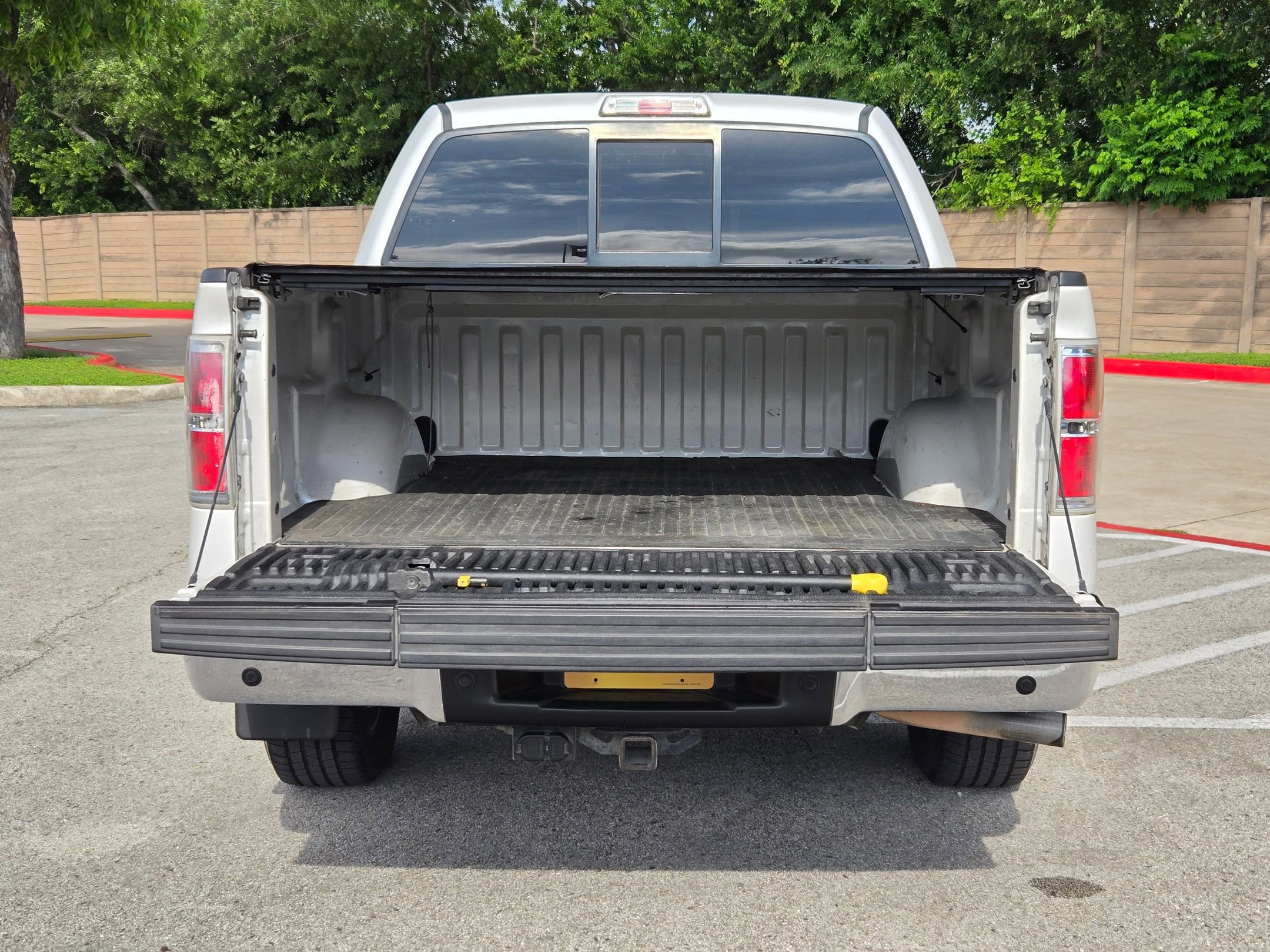 Used 2014 Ford F150 Lariat w/ Equipment Group 501A Mid RWD image 23