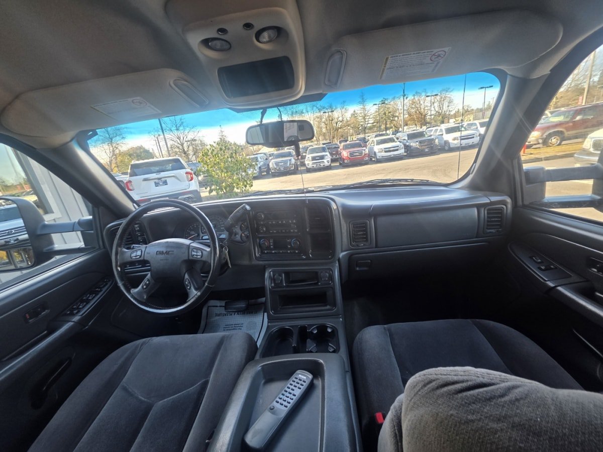 Used 2007 GMC Sierra 2500 SLE AWD/4WD image 10