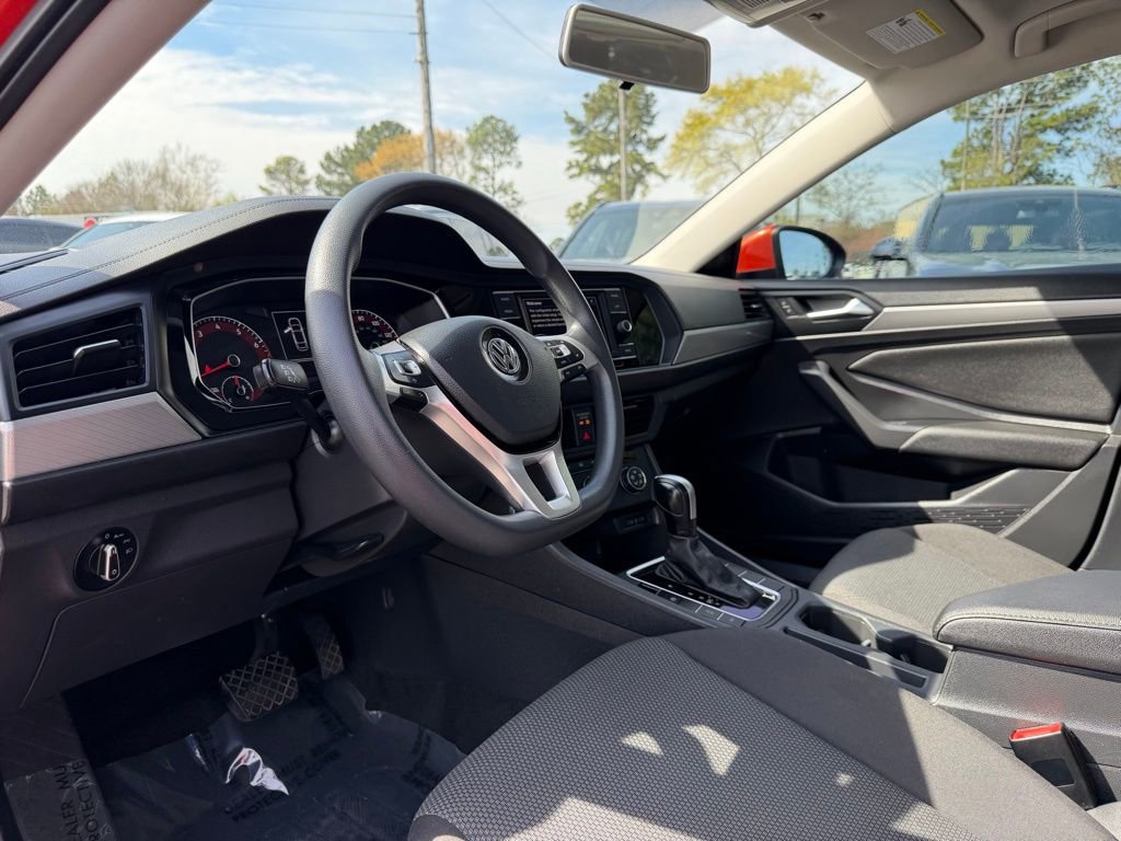 Used 2021 Volkswagen Jetta S w/ Driver Assistance Package image 9