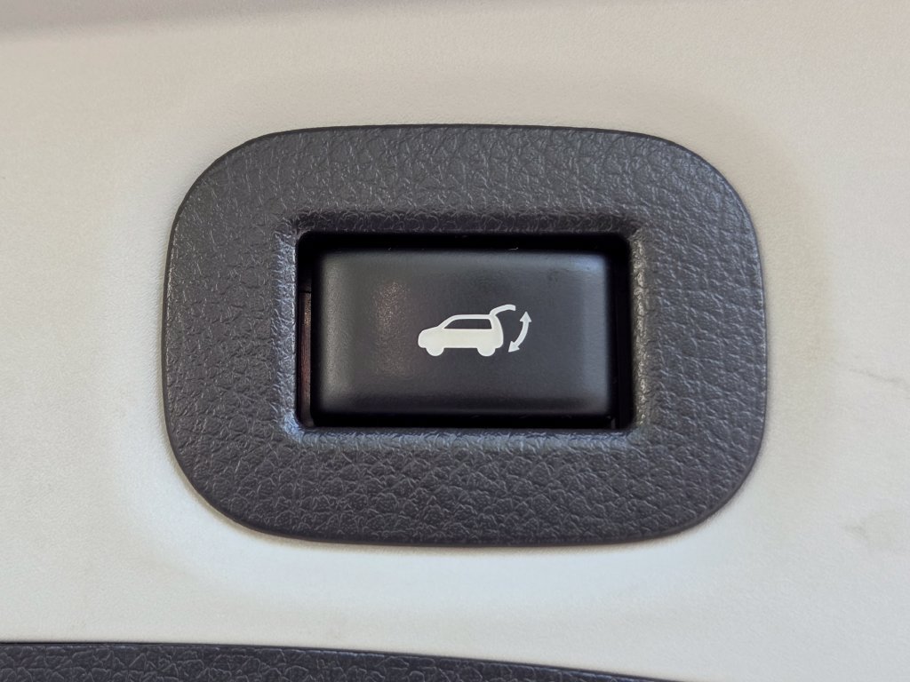Used 2019 Nissan Rogue SV AWD/4WD image 25