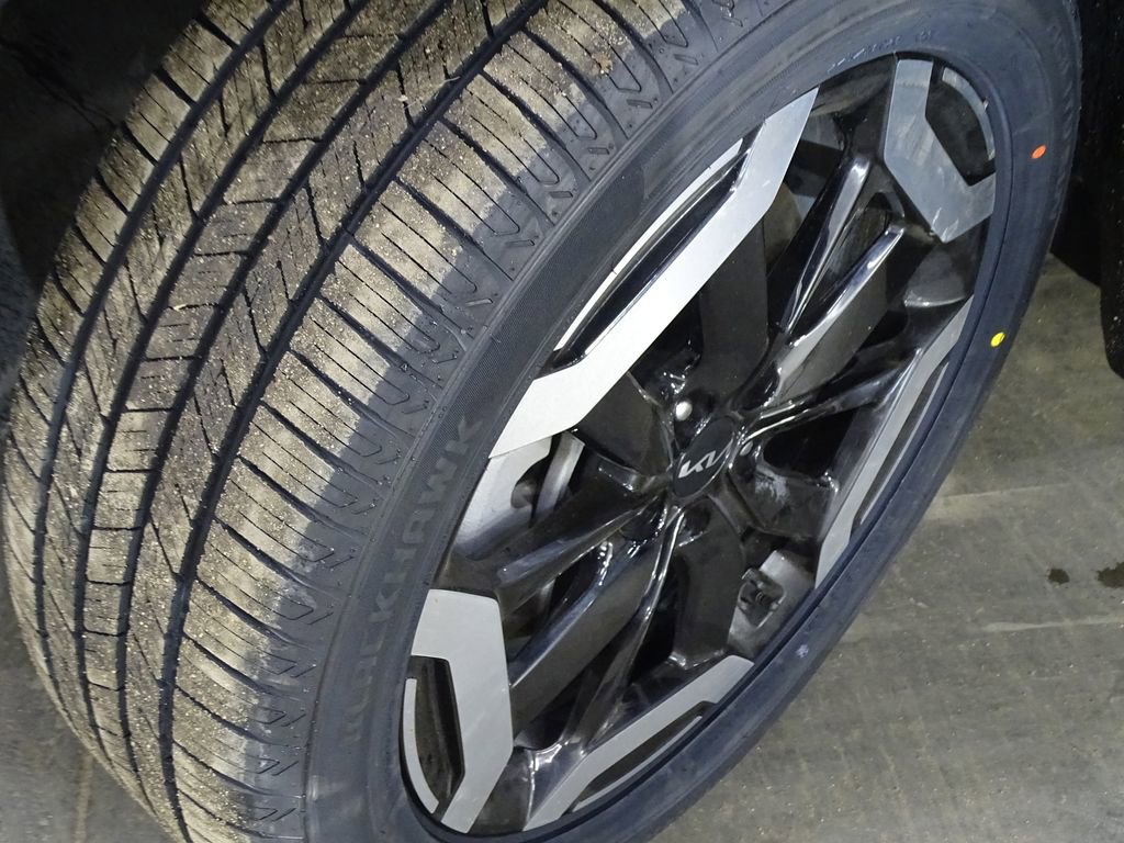 Used 2024 Kia Telluride EX image 50