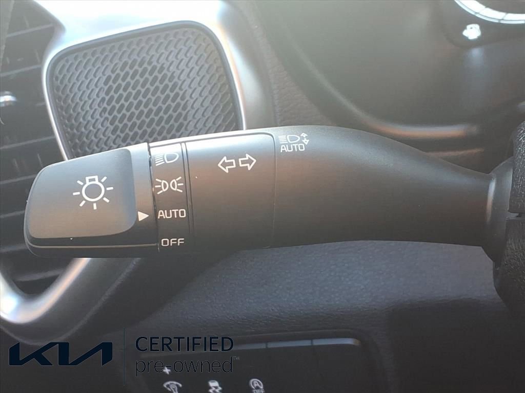 Used 2025 Kia Soul LX w/ LX Technology Package image 16