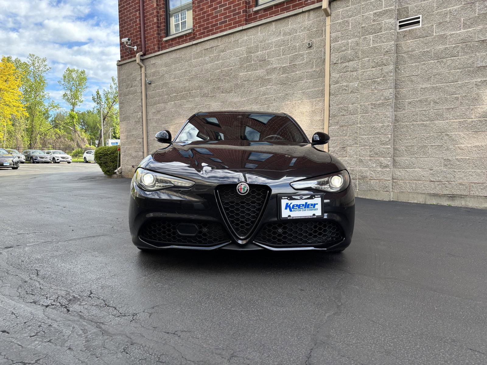 Used 2023 Alfa Romeo Giulia Veloce AWD/4WD image 5