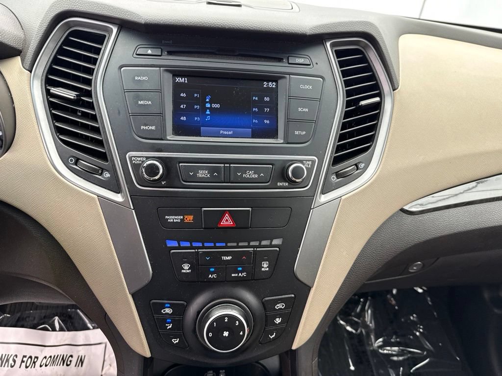 Used 2017 Hyundai Santa Fe Sport FWD image 23