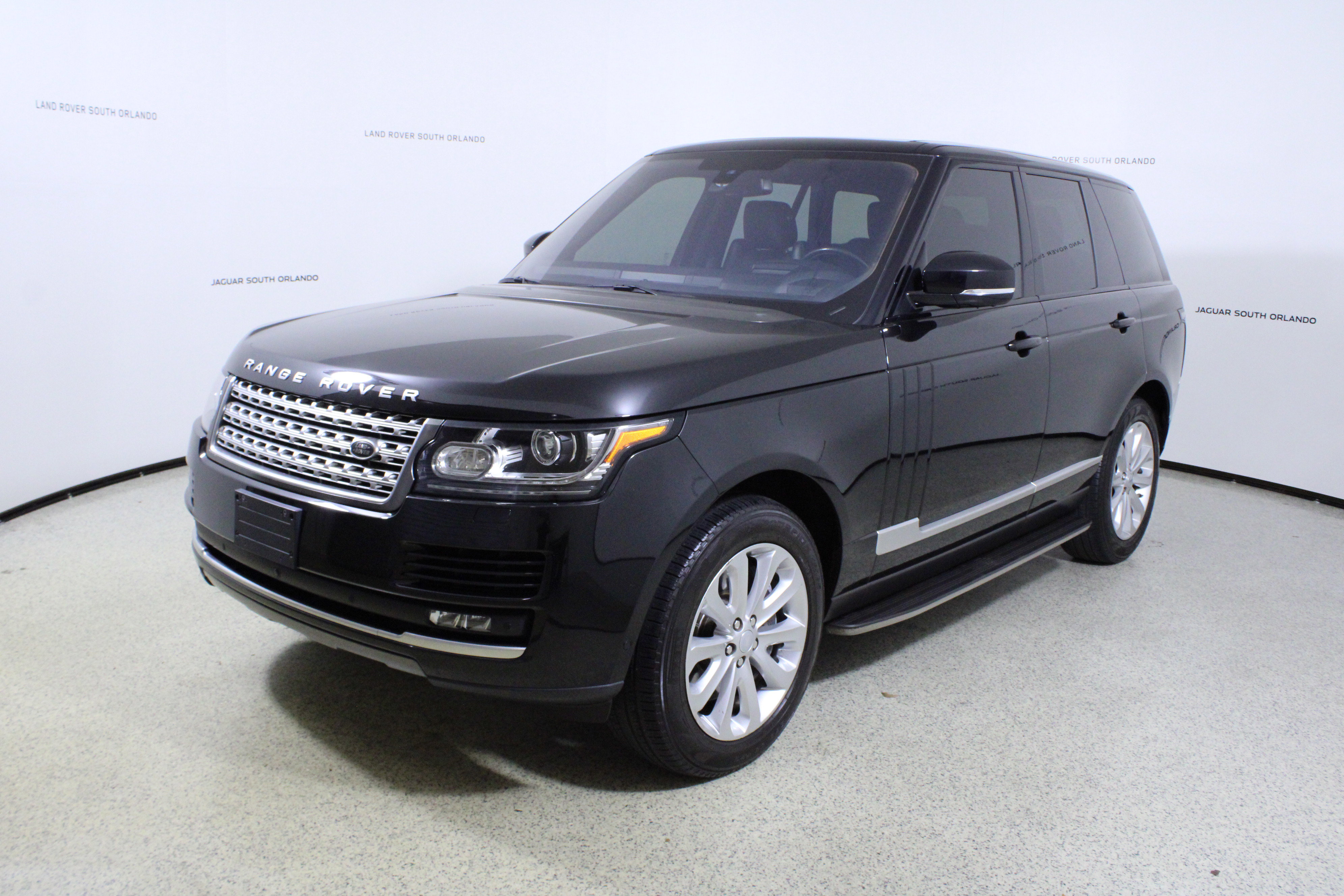 Used 2016 Land Rover Range Rover HSE image 4