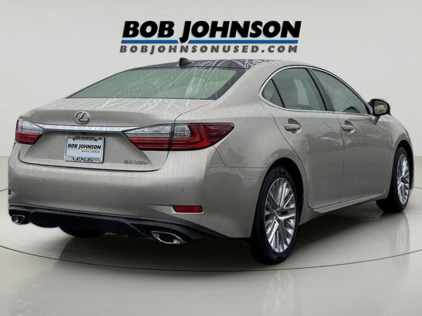 Used 2016 Lexus ES 350 w/ Luxury Package w/Wood Trim image 2