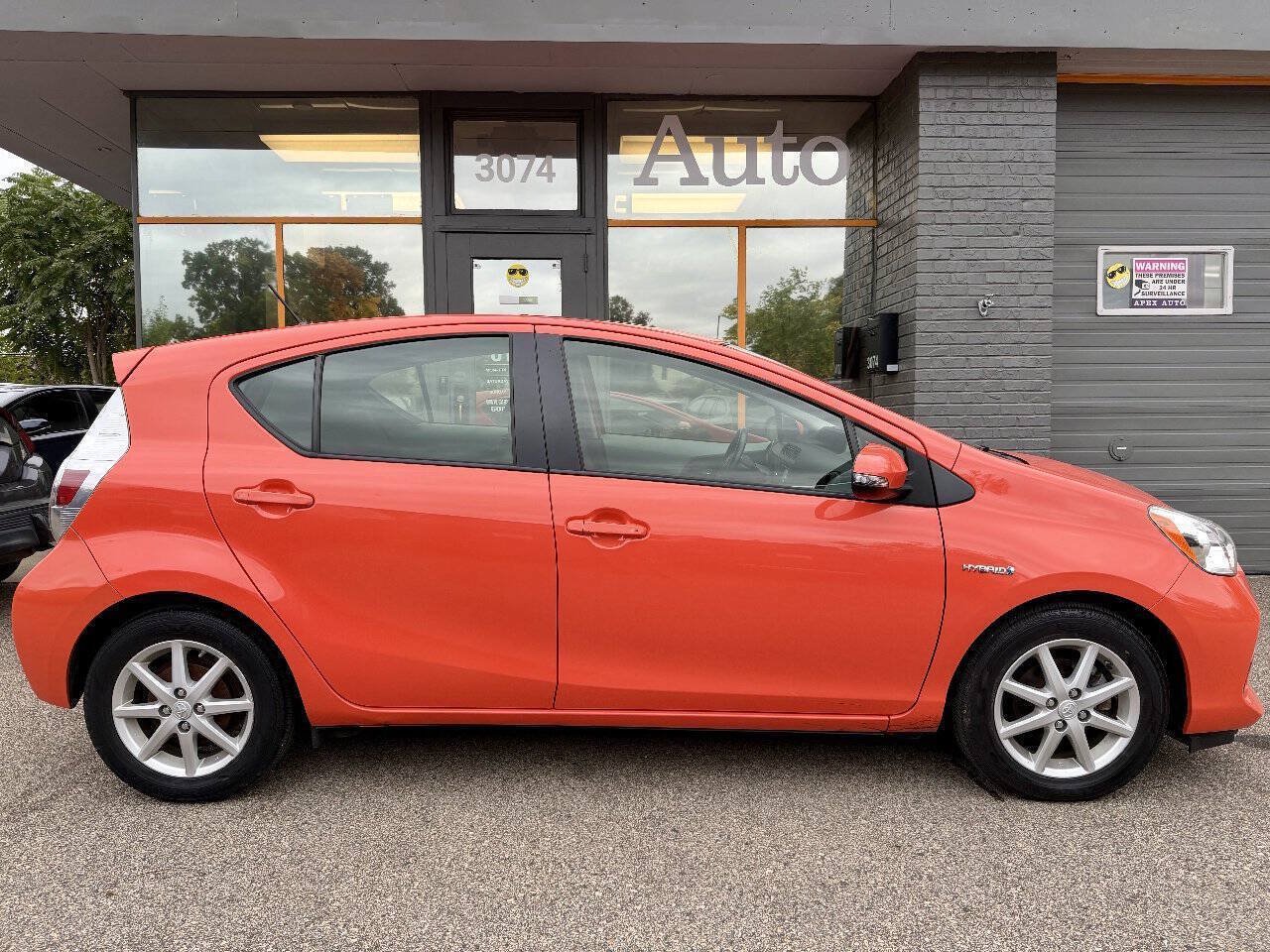 Used 2014 Toyota Prius C Four FWD image 2