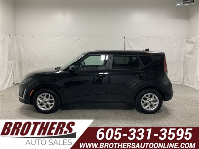 Used 2025 Kia Soul LX