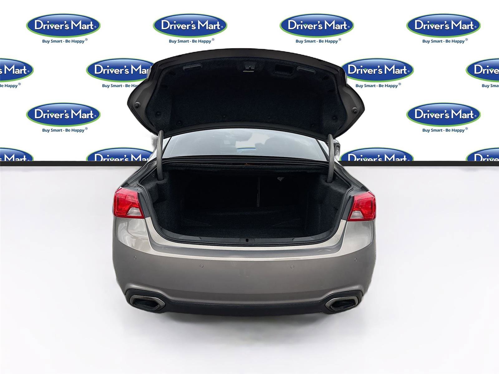 Used 2018 Chevrolet Impala Premier w/ Premier Confidence Package image 28