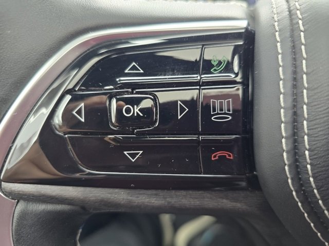 Used 2021 Jeep Grand Cherokee L Overland w/ Luxury Tech Group IV image 12