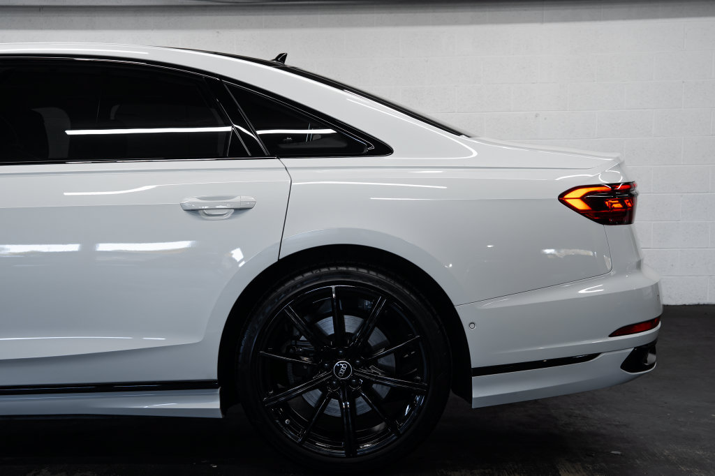 Used 2024 Audi A8 L 3.0T AWD/4WD image 13