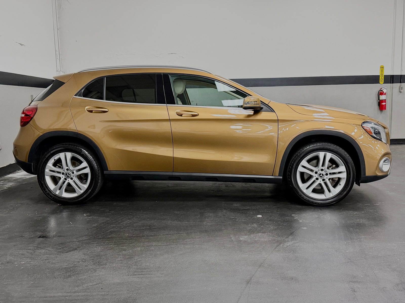Used 2018 Mercedes-Benz GLA 250 4MATIC image 5