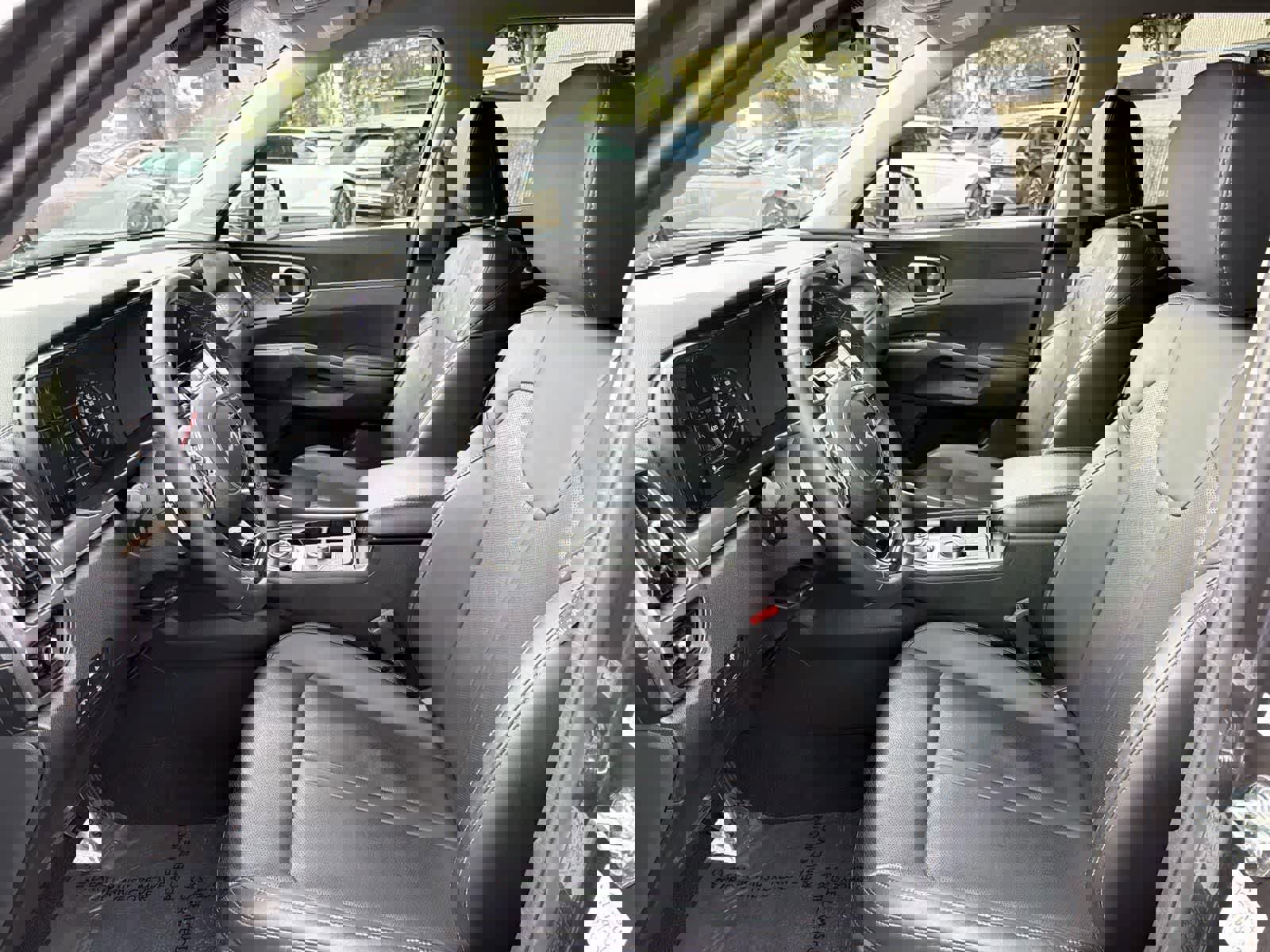 Used 2023 Kia Sorento EX image 25