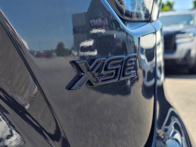 Used 2024 Toyota Corolla XSE FWD image 18