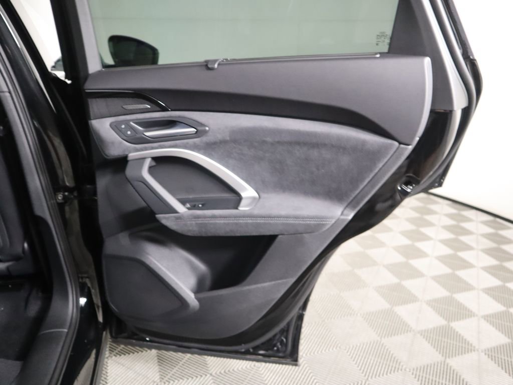 New 2025 Audi SQ5 Premium Plus image 29