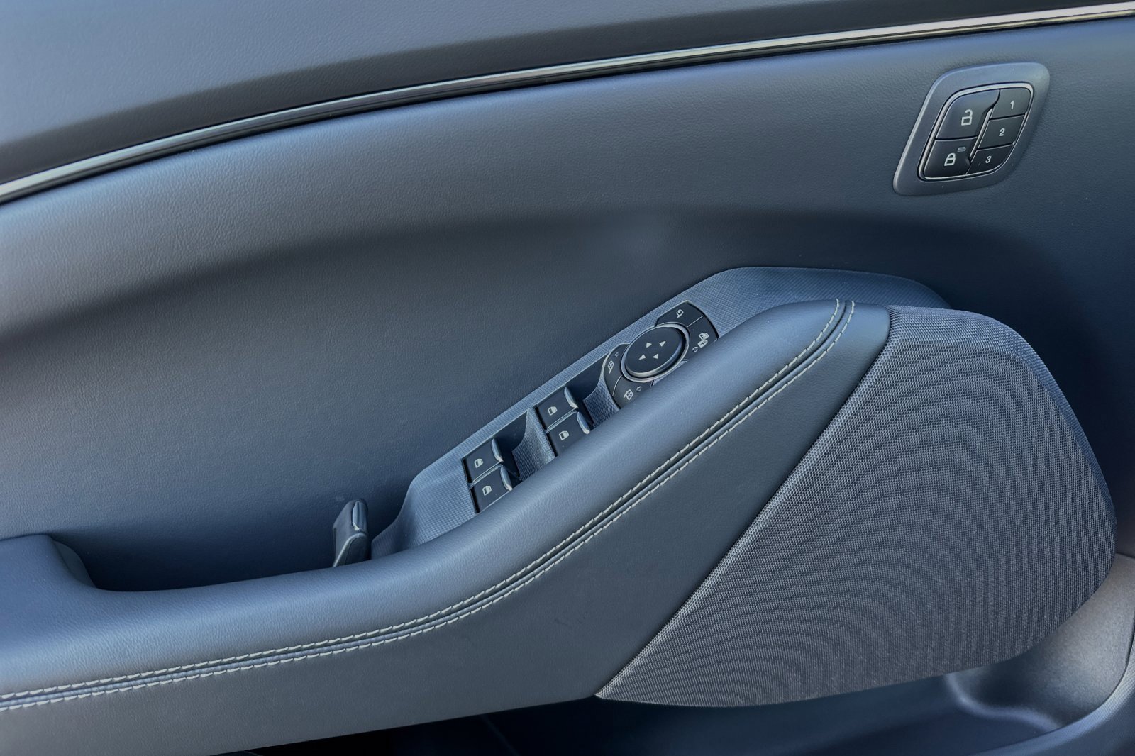 New 2024 Ford Mustang Mach-E Select w/ Comfort Package Lite image 7