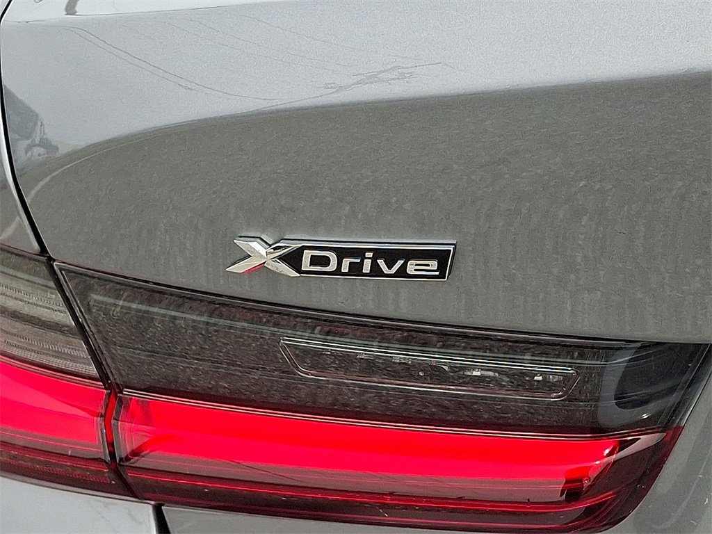 New 2025 BMW 330i xDrive Sedan w/ Premium Package image 20