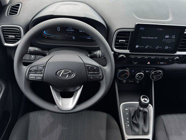 New 2026 Hyundai Venue SE FWD image 17