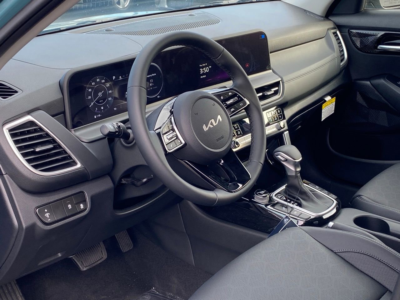 New 2026 Kia Seltos EX image 12