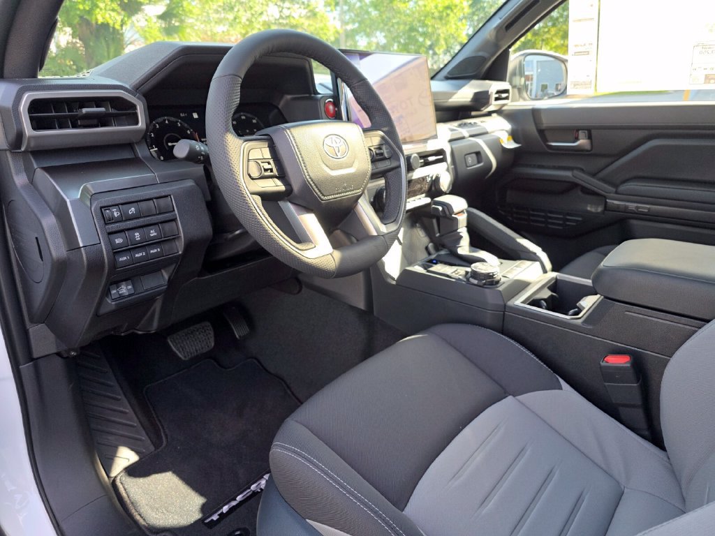 New 2026 Toyota Tacoma TRD Off-Road w/ TRD Off Road Upgrade Package AWD/4WD image 25