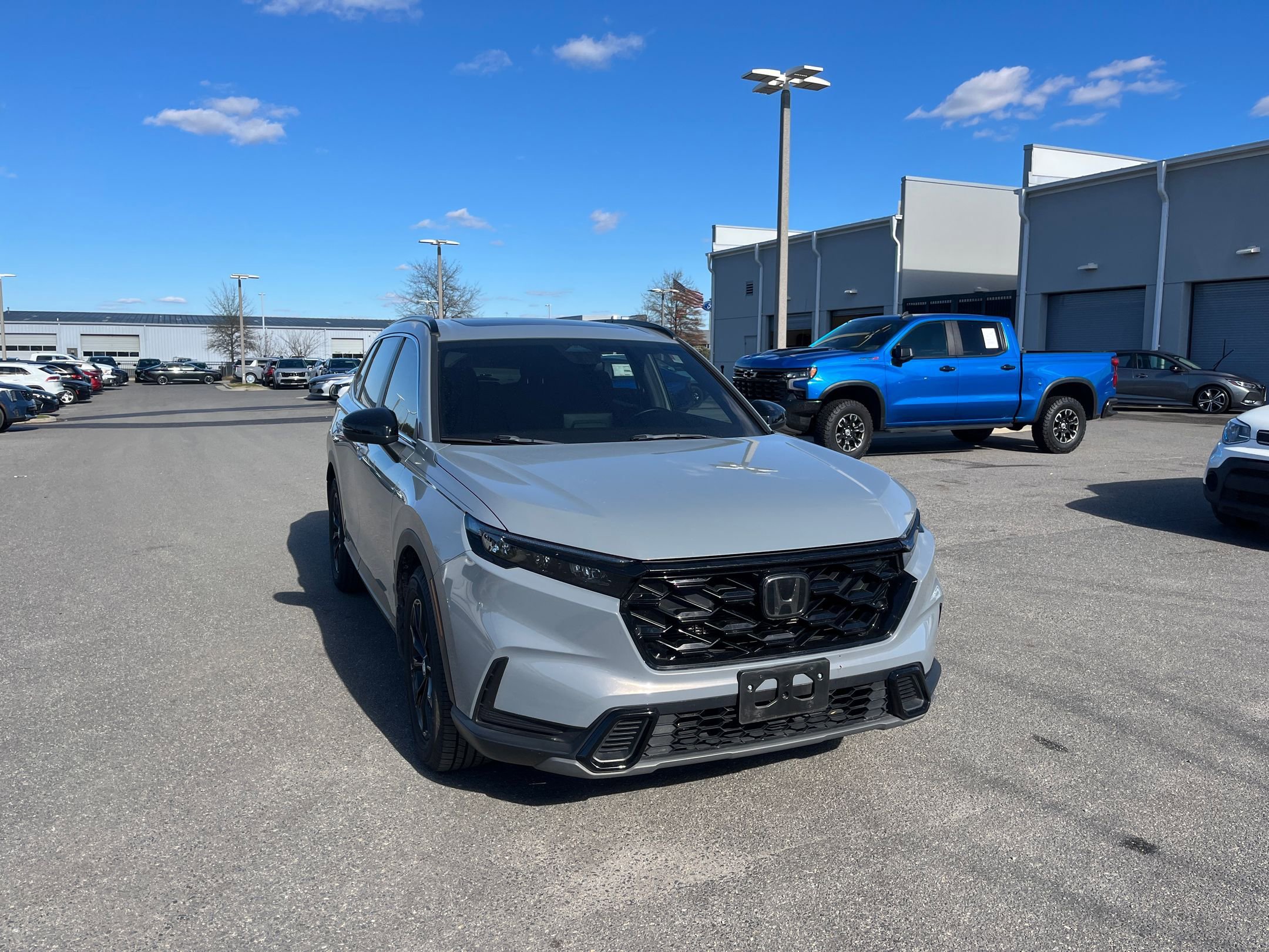 Used 2023 Honda CR-V Sport image 2