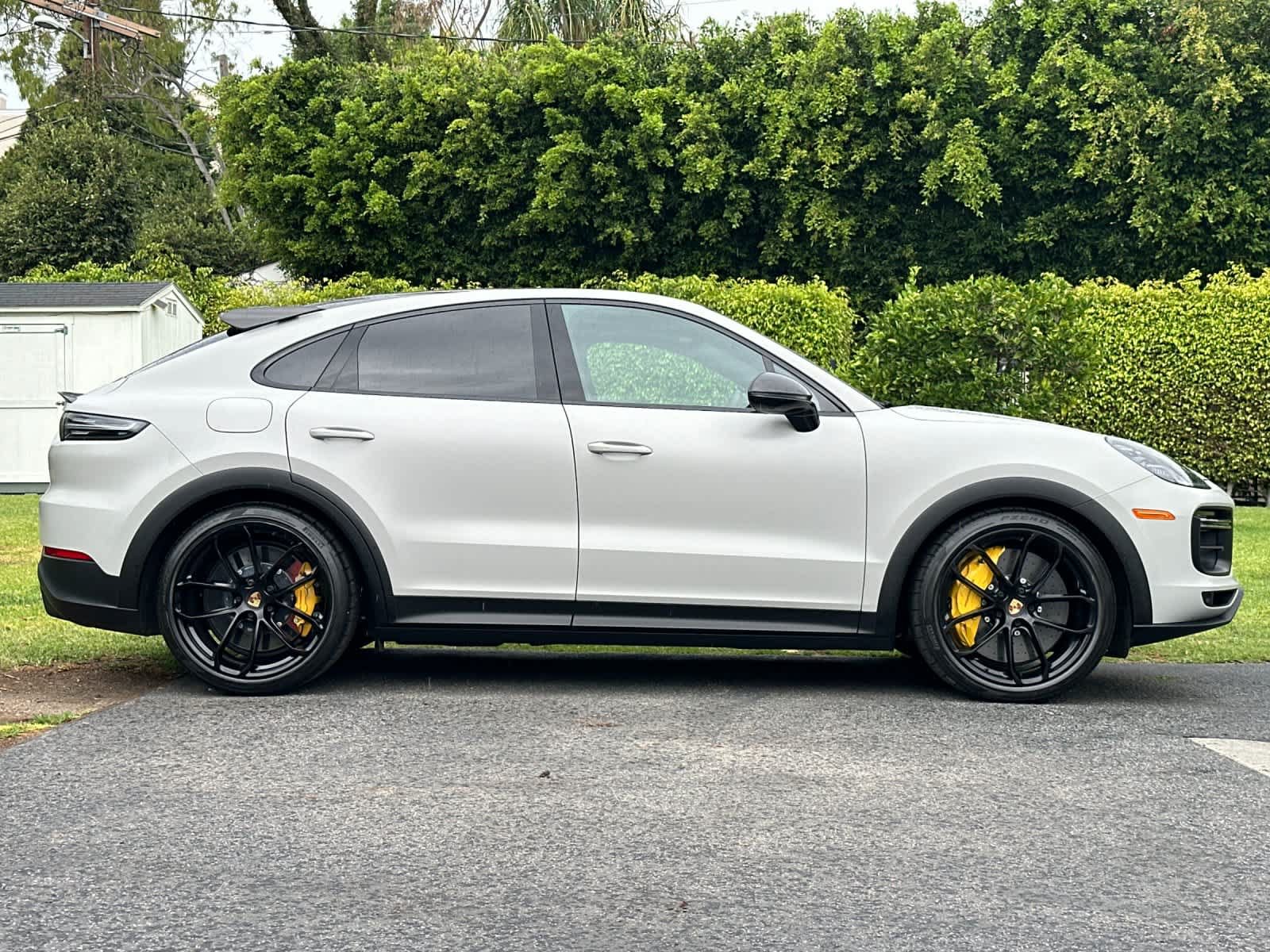 Certified 2022 Porsche Cayenne Turbo GT AWD/4WD image 9