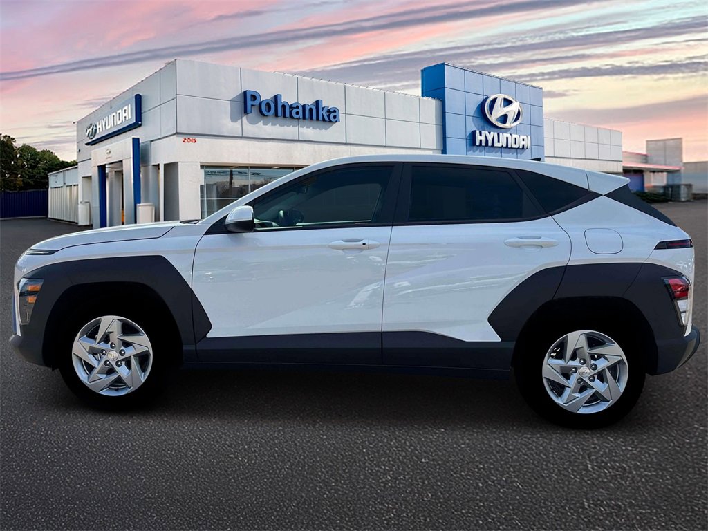 New 2026 Hyundai Kona SE image 3