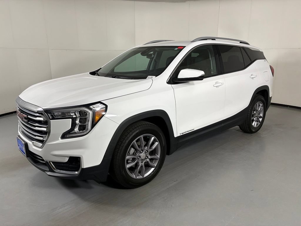 Used 2024 GMC Terrain SLT FWD image 4