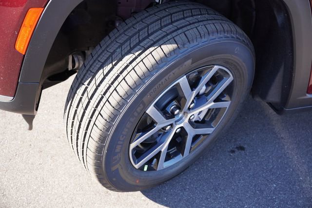 New 2025 Jeep Grand Cherokee L Limited w/ Trailer Tow Package image 9