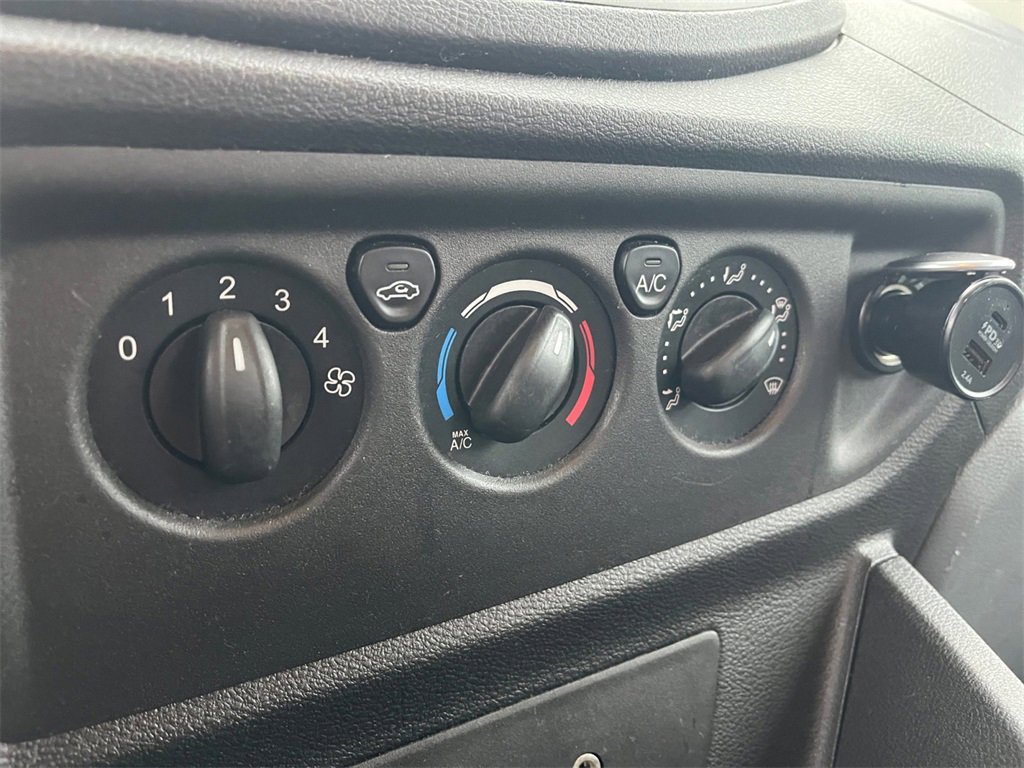 Used 2016 Ford Transit 350 XL image 19