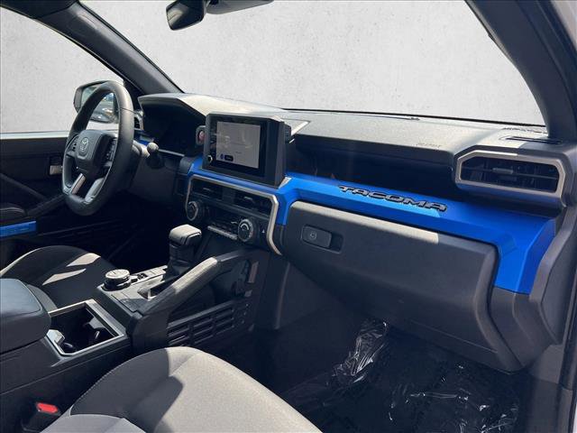 Certified 2025 Toyota Tacoma TRD Off-Road AWD/4WD image 23