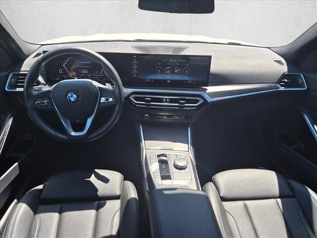 Used 2023 BMW 330i Sedan w/ Driving Assistance Package RWD image 17