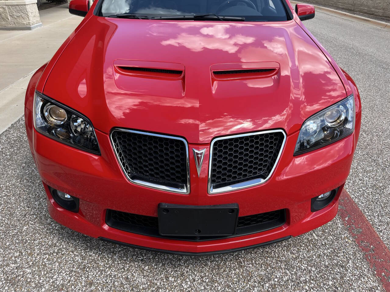 Used 2009 Pontiac G8 GXP image 9