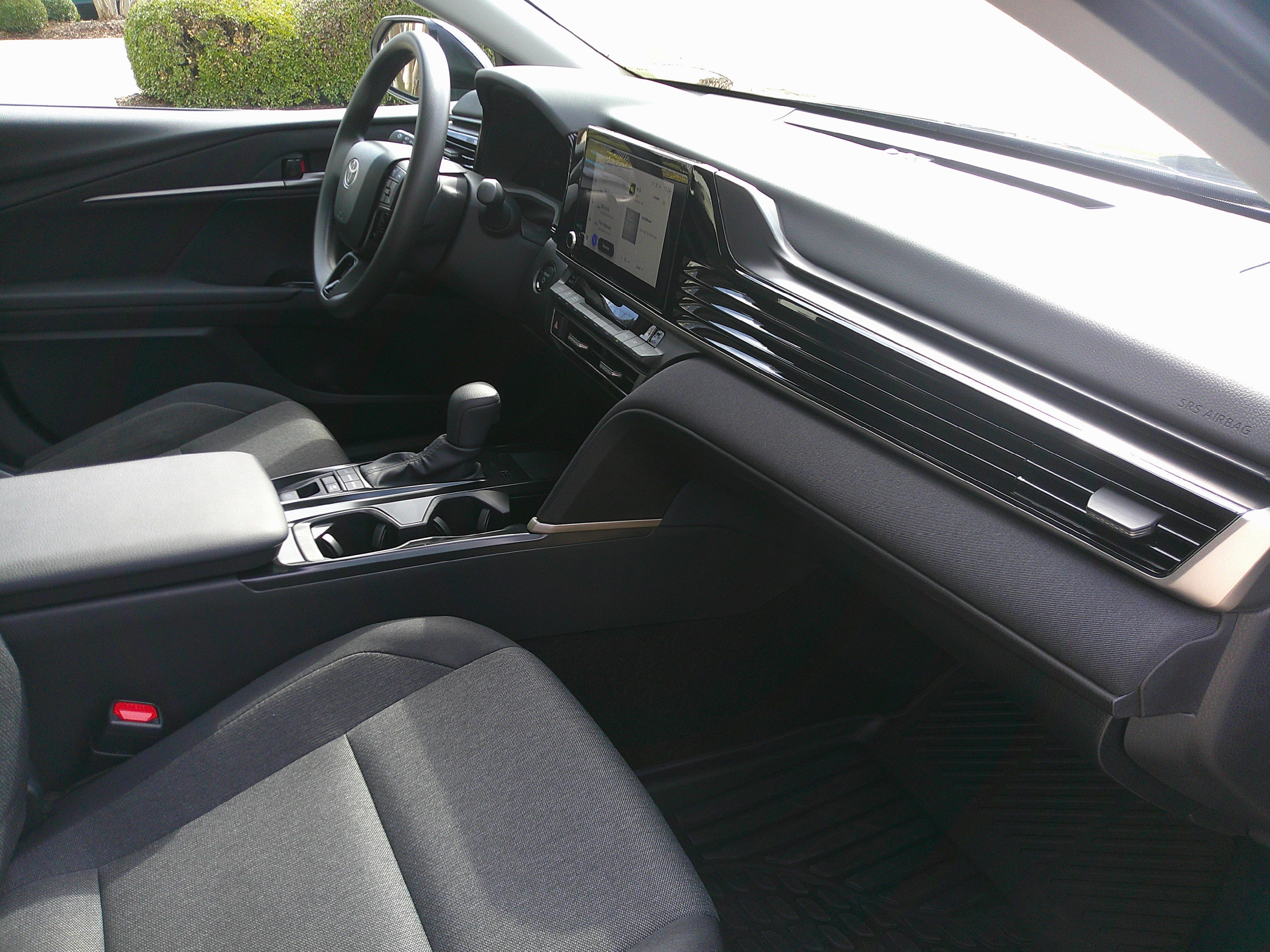 Used 2025 Toyota Camry LE image 34