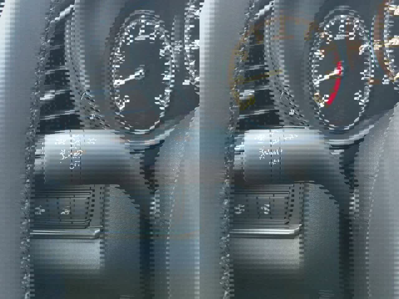 New 2025 MAZDA CX-30 AWD 2.5 S w/ Select Sport Pkg image 24