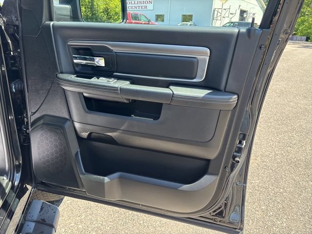 Used 2024 RAM 1500 Classic Warlock w/ Electronics Group AWD/4WD image 18