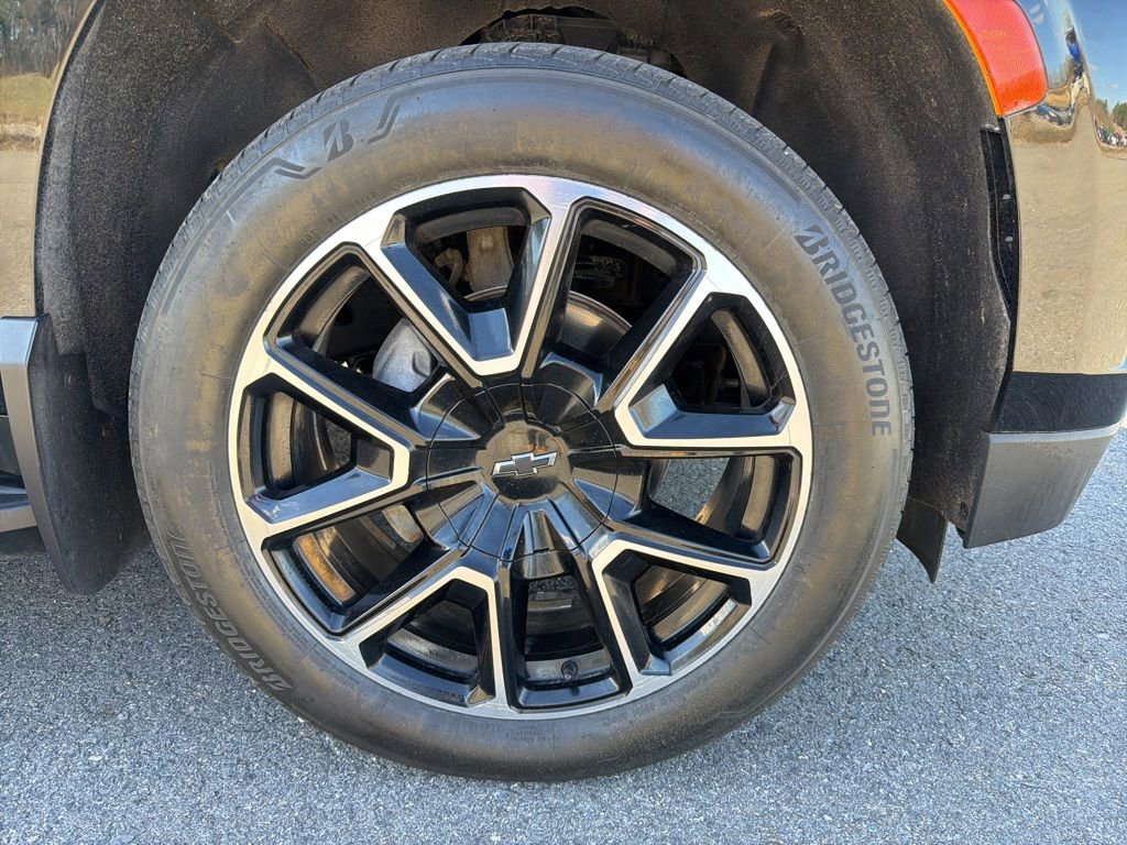 Used 2023 Chevrolet Tahoe RST AWD/4WD image 32