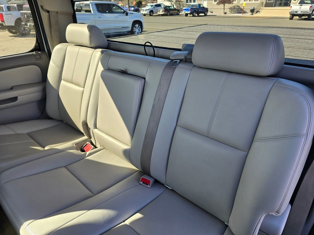 Used 2012 GMC Sierra 1500 SLT w/ SLT White Diamond Edition image 17