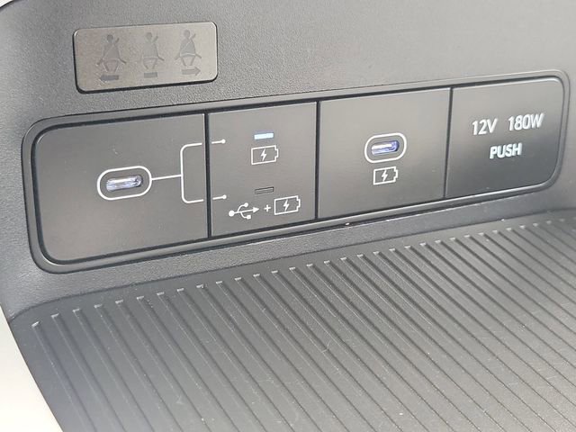 Used 2025 Hyundai Kona SEL AWD/4WD image 19